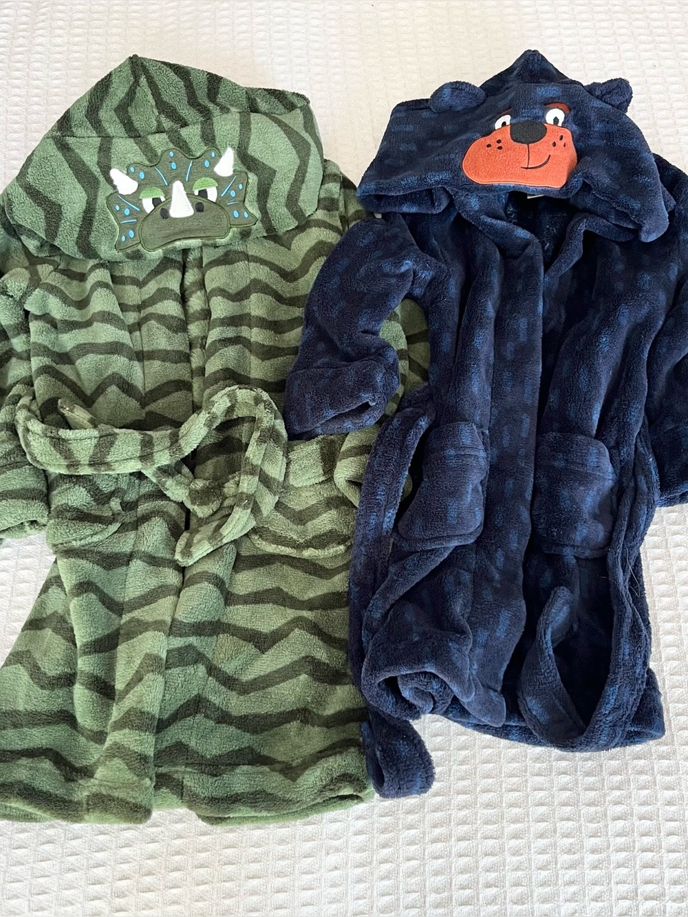 Kids pl sleep fuzzy animal robes sizes 4 and 5